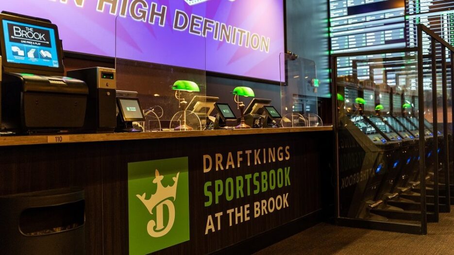 Florida Bettor Locks Horns With Draftkings Over 3m Parlay Bet Lets Gamble Usa