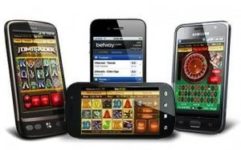 Picture of different mobile casino apps on iPhone and Android phones